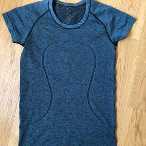 Lululemon Swiftly Tech top